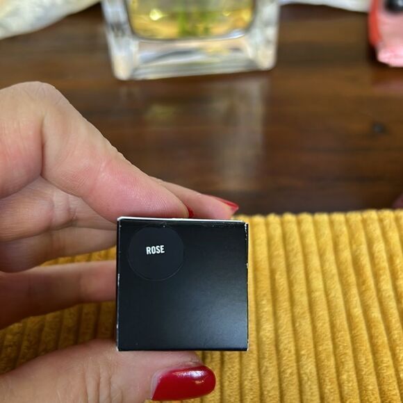 MAC pigment new in the box color rose Ipsy bag - Picture 5 of 6
